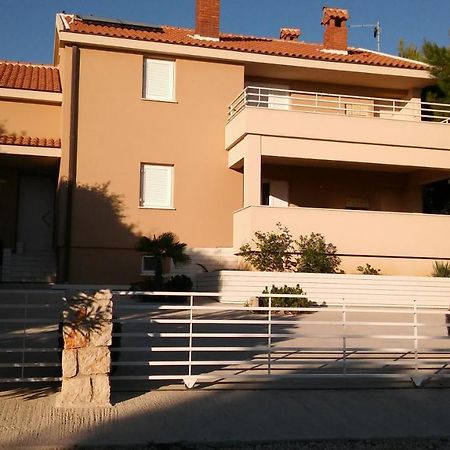 Apartmani Vrancic Mandre Exteriör bild