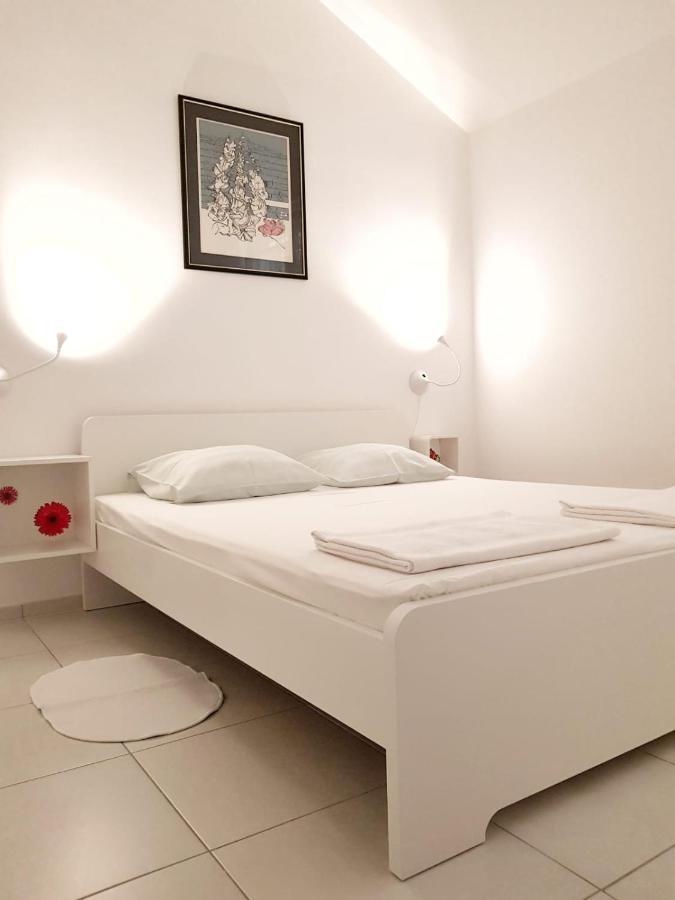 Apartmani Vrancic Mandre Exteriör bild