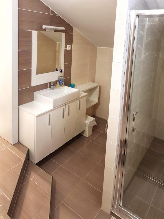 Apartmani Vrancic Mandre Exteriör bild