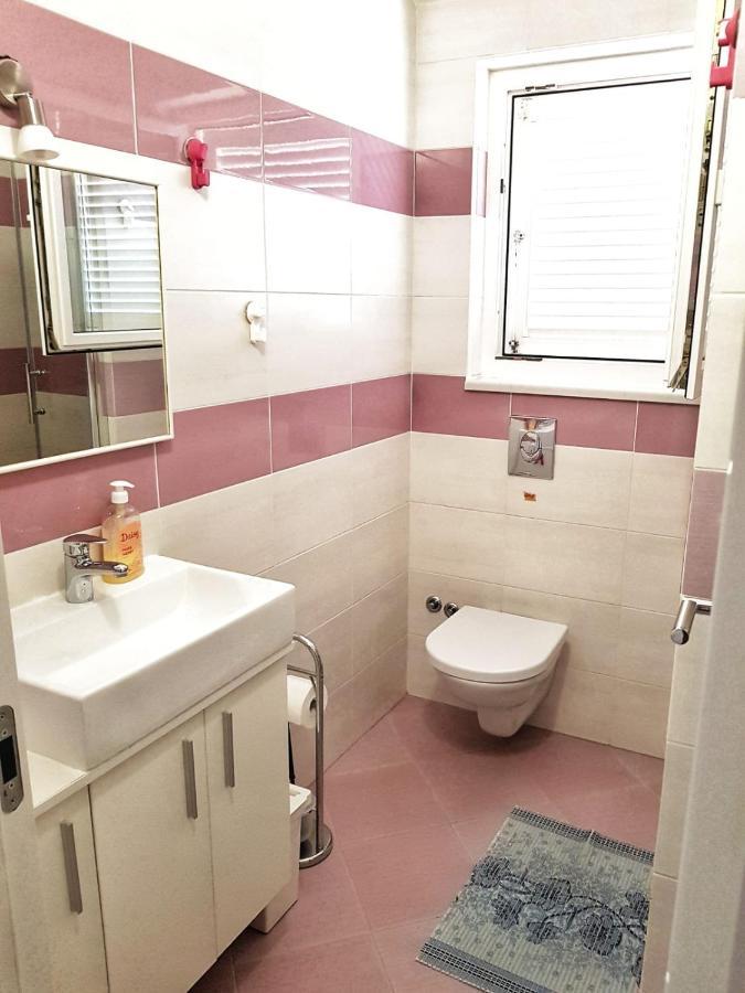 Apartmani Vrancic Mandre Exteriör bild