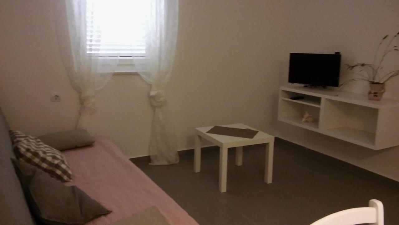 Apartmani Vrancic Mandre Exteriör bild