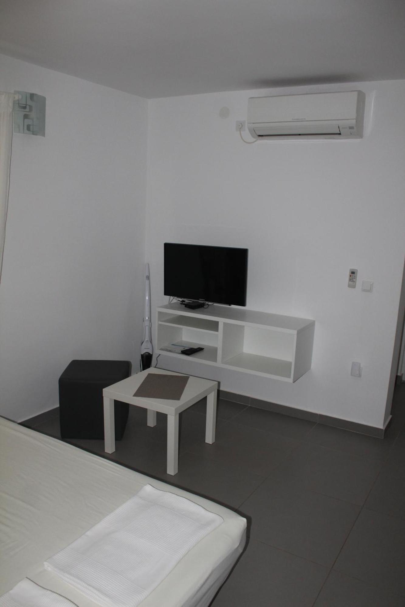 Apartmani Vrancic Mandre Exteriör bild